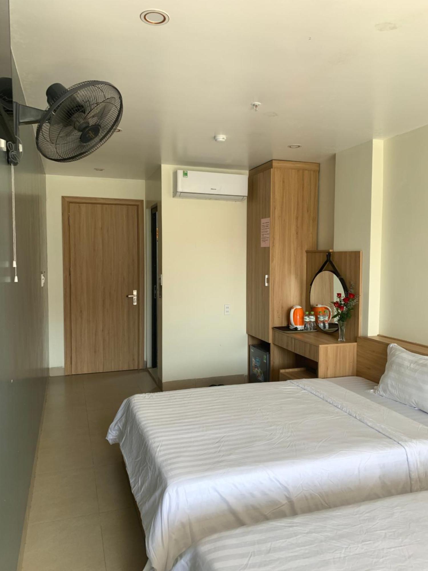 Sea Balcony Hotel Dong Khe Sau Exterior foto